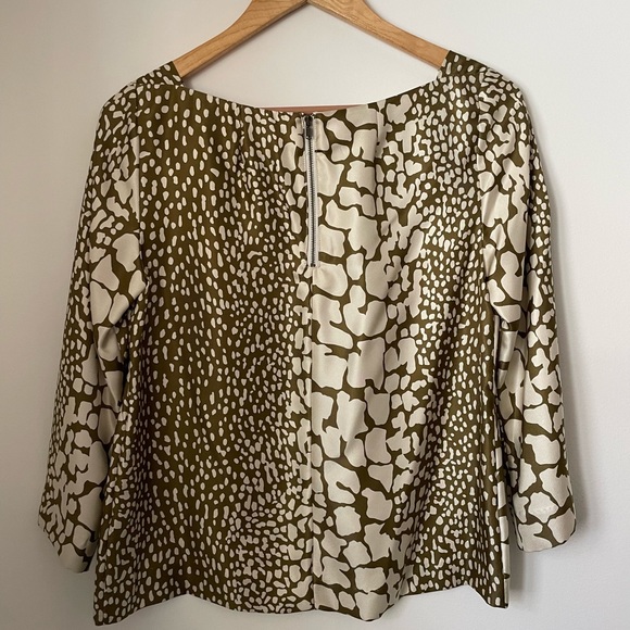JCrew Silk Blouse with 3/4 sleeves, wide square neckline in animal print - Picture 4 of 7
